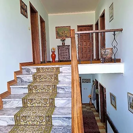 Welcome To Casa Mirao Bed & Breakfast